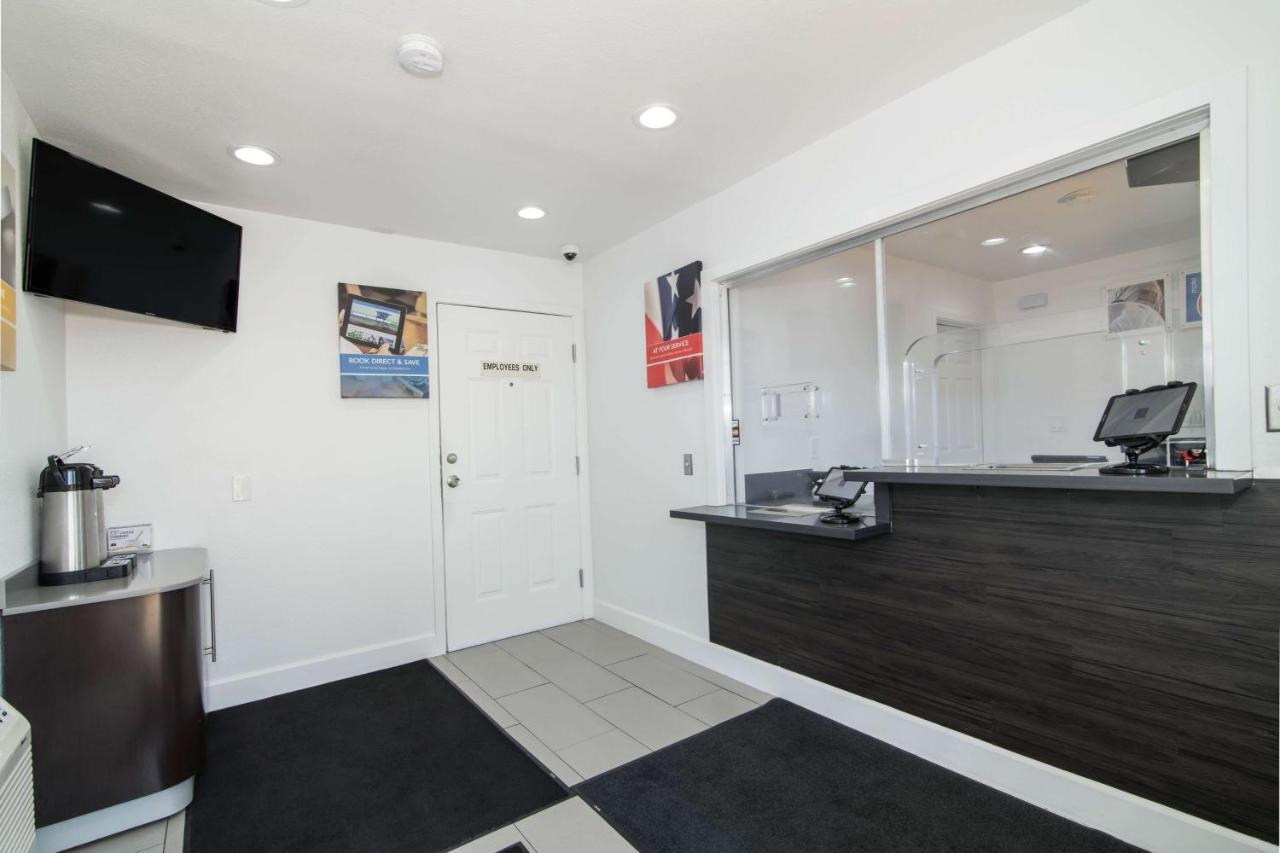 Motel 6-Moreno Valley, CA - Perris Esterno foto